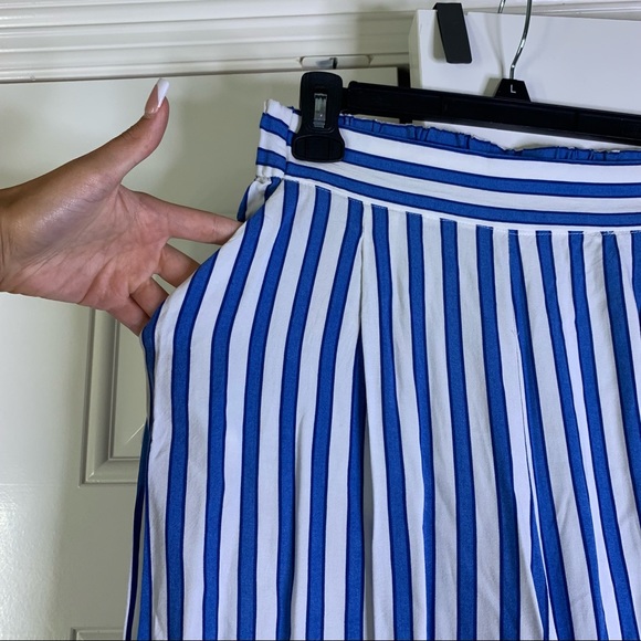 Flowy stretchy Capri pants - Picture 4 of 5